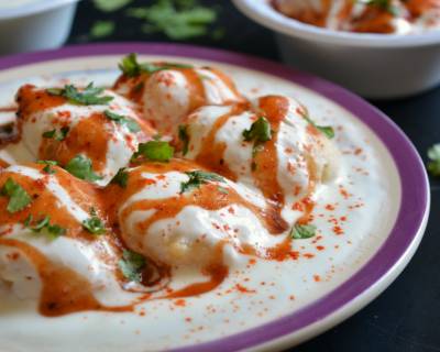 दही वड़ा रेसिपी - Dahi Vada With Sweet & Spicy Chutney Recipe