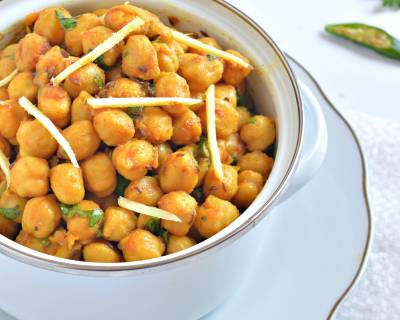 Sukhe Chole Recipe - Dry Masala Chickpeas