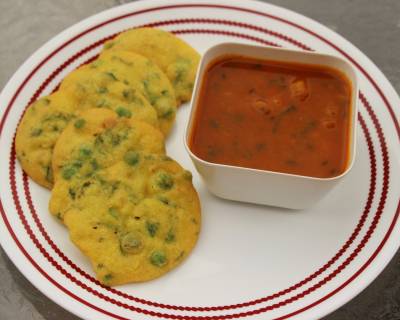 Dhuska Recipe (Rice Fried Bread)