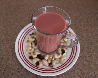 कश्मीरी स्टाइल नून चाय रेसिपी - Kashmiri Style Noon Chai Recipe