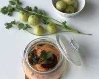 Andhra Style Usirikaya Pachadi Recipe (Indian Gooseberries Chutney)