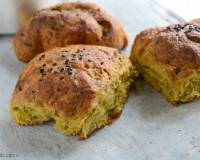 Spinach Buns Recipe (Masala Palak Pav)