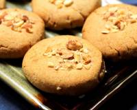 Gluten-Free Koloocheh Recipe | Persian Date Nut Filled Cookies