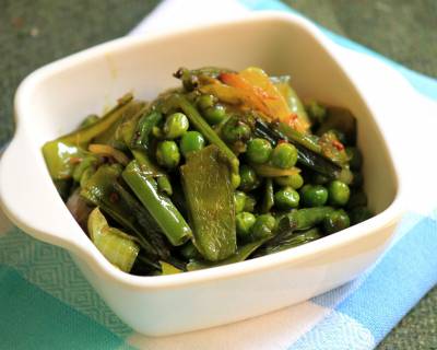 Matar Aur Chilke Ka Sabzi (Peas & Peel Stir Fry Recipe)