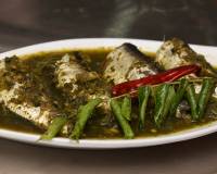 Assamese Narasingh Masor Jhol Recipe (Fish In Curry Leaves Gravy)