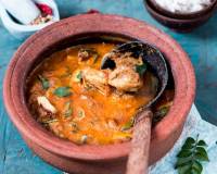 Kerala Style Varutharacha Mutton Curry Recipe