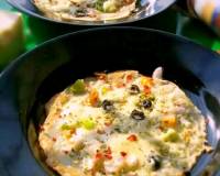 Instant Rava Pizza Uttapam Recipe