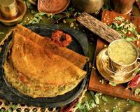 Menthya Dose (Dosa Recipe With Methi Leaves)