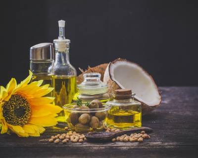 Olive Oil vs Coconut Oil: The Healthy Option