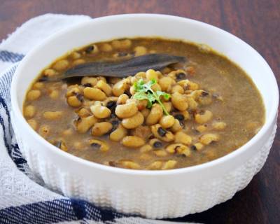 Alasande Kaalu Saaru Recipe (Malnad Style Black Eyed Beans Curry)