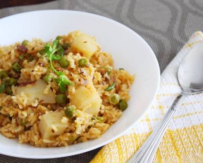 Aloo Matar Masala Khichdi Recipe