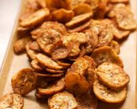 बेक्ड केले के चिप्स रेसिपी - Baked Banana Chips Recipe