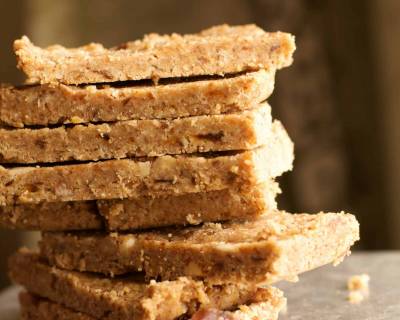 Healthy Oats And Nuts Energy Bar Recipe
