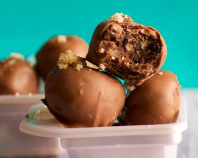 Homemade Almond Walnut Chocolates Recipe