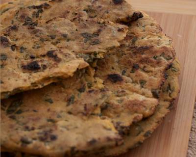 Makki and Methi Roti Recipe