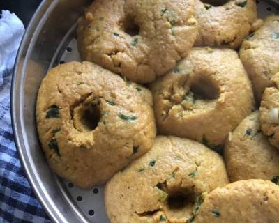 Rajasthani Makki Ka Chatpata Dhokla Recipe