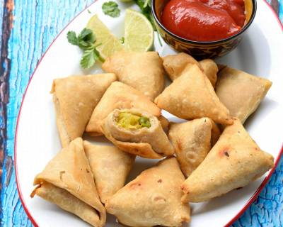 Gobi Matar Mini Samosa Recipe - A Delicious Cauliflower And Peas Samosa