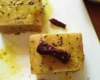 Raw Mango Dhokla Recipe Topped With Sweet Mango Chutney