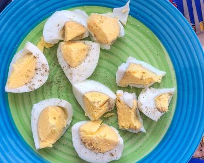 Boiled Egg With Salt And Pepper Recipe - Finger Food For Babies Above 9 Months