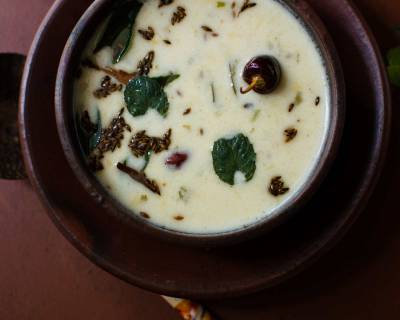 Gujarati Kadhi With Milk And Mint Recipe