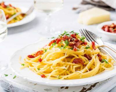 Spaghetti Aglio Olio Pasta Recipe with Bacon