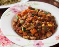 Carrot, Capsicum, Mushroom & Sweet Corn Tawa Sabzi Recipe 