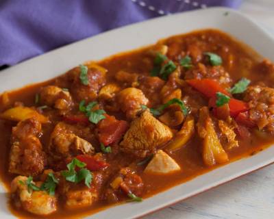 Chicken Jalfrezi Recipe - Chicken And Bell Peppers In Tomato Gravy