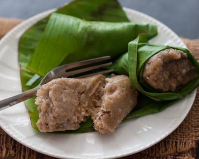 Kerala Style Kumbil Appam Recipe (Banana and Wheat Flour Dumpling) 