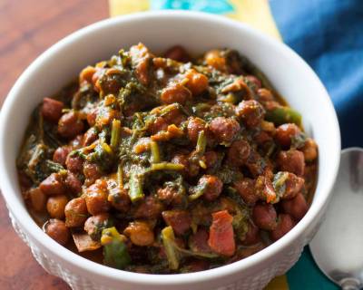 Palak And Kala Chana Sukhi Sabzi Recipe 