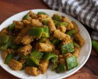 Rajasthani Style Sukhe Gatte Capsicum Ki Sabzi Recipe