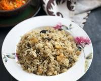 Shahjahani Khichdi Recipe - Spiced Green Moong Dal Khichdi