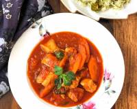 टमाटर बेसिल चिकन करी रेसिपी - Tomato Basil Chicken Curry Recipe