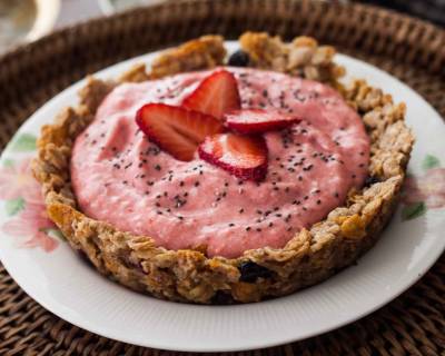 Baked Muesli Tart with Strawberry Yogurt and Chia Seeds Recipe 