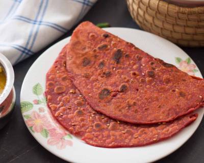 Beetroot & Sesame Thepla Recipe 