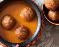 Bengali Style Kanch kolar Kofta Curry Recipe (Green Plantain Kofta Curry Recipe) 