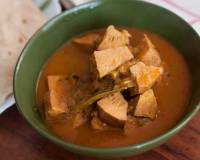 Bengali Style Raw Jackfruit Curry Recipe - Enchor’er Dalana 