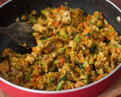 ब्रोकली शिमला मिर्च जुन्का रेसिपी - Broccoli & Bell Pepper Zunka (Recipe In Hindi)