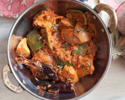 Kadai Chicken Recipe - Chicken Cooked With Onion And Capsicum