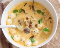 Kala Chana Mithaas Liye Recipe (Chickpeas & Lotus seed In Date Curry)