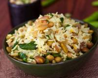 Karnataka Style Avarekalu Chitranna Recipe (Field Beans Tossed With Lemon Rice)