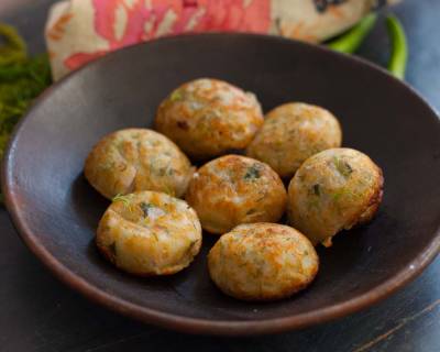 Karnataka Style Sabsige Soppu Paddu Recipe (Dill leaves Savory Fritters Recipe) 
