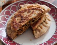 Malabar Style Erachi Pathiri Recipe - Flat Bread Stuffed With Shredded Chicken