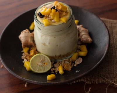 Mango Greek Yogurt Cheesecake with Muesli Crumble Recipe 