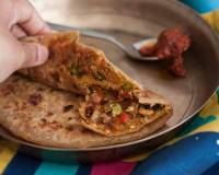 Oats, Peas & Tofu Stuffed Paratha Recipe