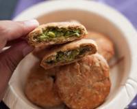 Baked Oats and Whole Wheat Kachori Stuffed with Peas Recipe