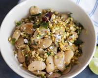 Pacha & Mocha Parappu Sundal Recipe - Green Sprouts & Flat Broad Bean Stir Fry