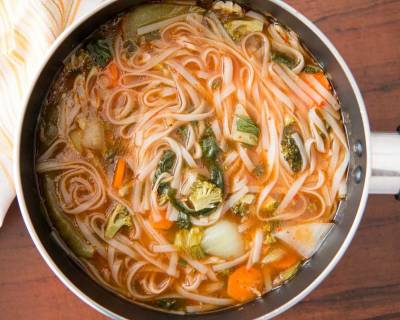 Shanghai Yang Chun Noodle Recipe (Flat Noodles In Soya Broth Recipe) 