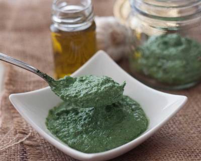 Spirulina and Mint Basil Pesto Recipe