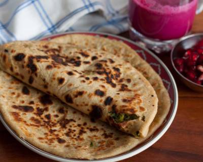 शकरकंदी और मेथी का पराठा रेसिपी - Sweet Potato & Methi Stuffed Paratha Recipe