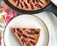 Delicious Skillet Plum Cake Recipe 